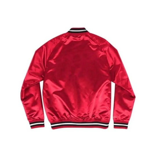 MITCHELL AND NESS CHICAGO BULLS MENS RED SATIN JACKET LIGHT WEIGHT JACKET - Picture 6 of 8